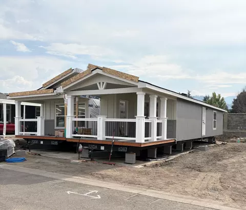 4601 S Pacific Hwy UNIT 3, Phoenix, OR 97535