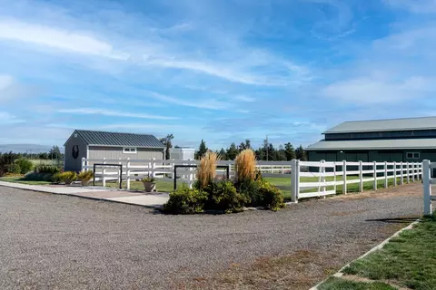 Exterior - 61416 Cougar Trl, Bend, OR 97701 photo 8 of 15