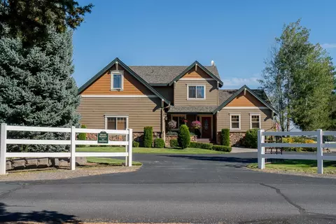 61416 Cougar Trl, Bend, OR 97701