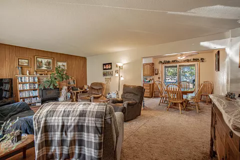 614 W Gregory Rd, Central Point, OR 97502 photo 8