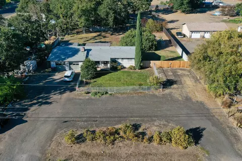 614 W Gregory Rd, Central Point, OR 97502 photo 13