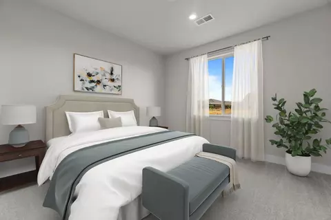 Bedroom - 60944 SE Apollo Pl, Bend, OR 97702 photo 1 of 2