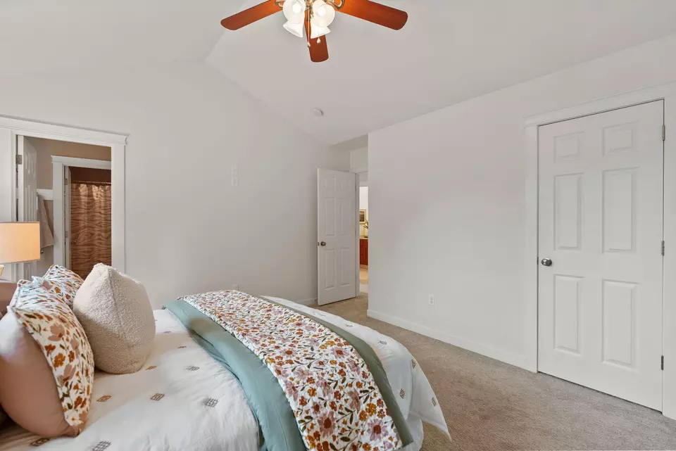 Bedroom - 450 S Timber Creek Dr, Sisters, OR 97759 photo 2 of 6