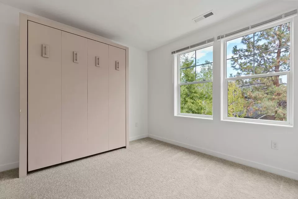 Bedroom - 450 S Timber Creek Dr, Sisters, OR 97759 photo 5 of 6