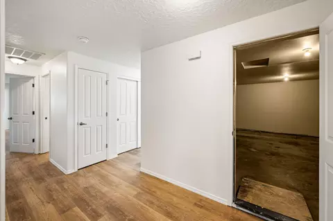 Entry Way - 16470 Cassidy Dr, La Pine, OR 97739 photo 2 of 4