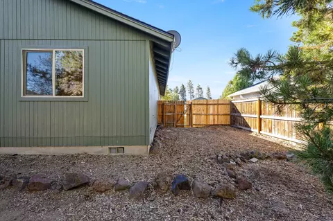 Exterior - 16470 Cassidy Dr, La Pine, OR 97739 photo 5 of 5