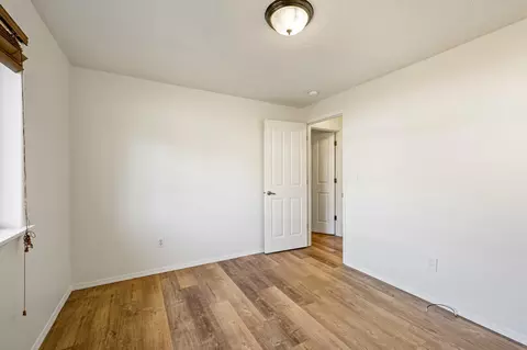 Bedroom - 16470 Cassidy Dr, La Pine, OR 97739 photo 3 of 6