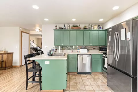 Kitchen - 208 Northview Dr, Eagle Point, OR 97524 photo 3 of 3