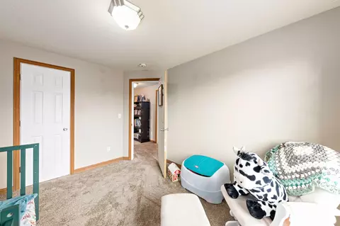 Bedroom - 208 Northview Dr, Eagle Point, OR 97524 photo 3 of 5
