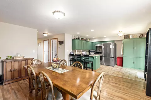 Dining - 208 Northview Dr, Eagle Point, OR 97524 photo 1 of 3