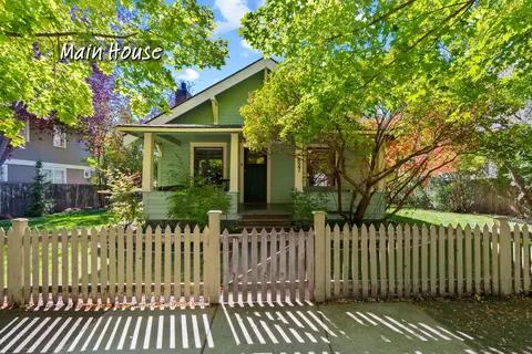 827 NW Delaware Ave, Bend, OR 97703