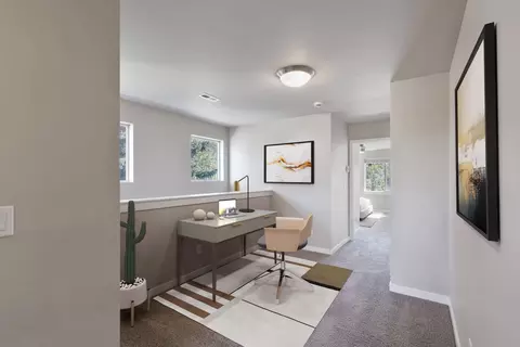 Entry Way - 748 NE Vail Ln, Bend, OR 97701 photo 2 of 5