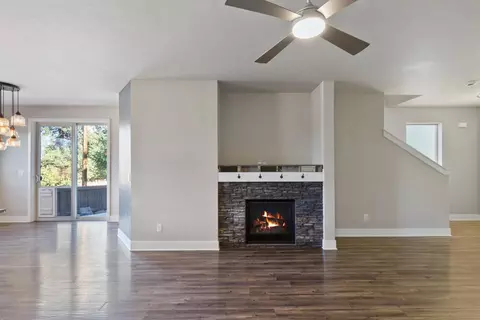 Living - 748 NE Vail Ln, Bend, OR 97701 photo 5 of 5