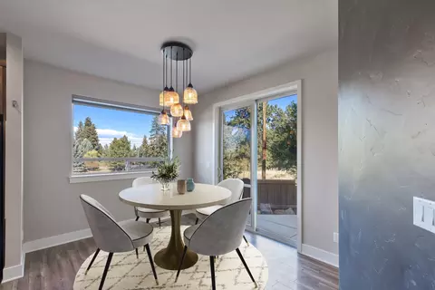 Dining - 748 NE Vail Ln, Bend, OR 97701 photo 2 of 3
