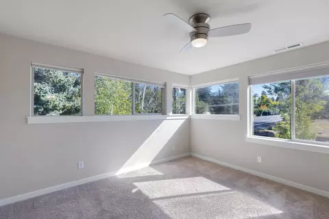 Bedroom - 748 NE Vail Ln, Bend, OR 97701 photo 6 of 8