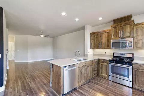 Kitchen - 748 NE Vail Ln, Bend, OR 97701 photo 2 of 4