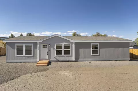 1536 SW Koyoda St, Madras, OR 97741