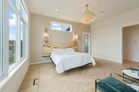 Bedroom - 19107 Cartwright Ct, Bend, OR 97702 photo 2 of 4