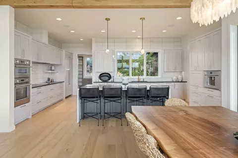 Kitchen - 19107 Cartwright Ct, Bend, OR 97702 photo 1 of 6