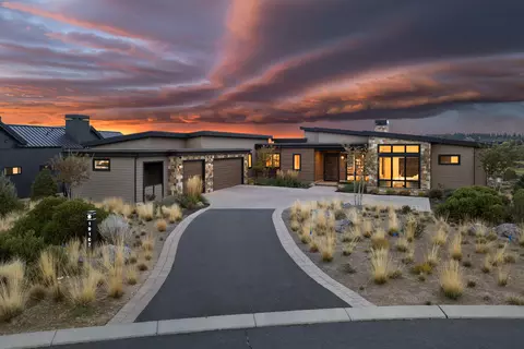 Exterior - 19107 Cartwright Ct, Bend, OR 97702 photo 1 of 7