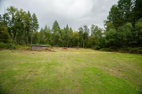709 Pinewood Way, Cave Junction, OR 97523