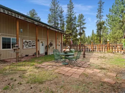 Exterior - 152113 Silver Spur Rd, La Pine, OR 97739 photo 11 of 12