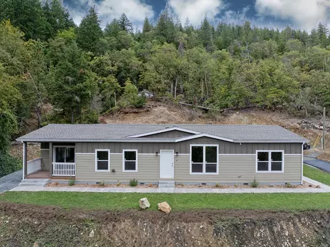 5572 Jumpoff Joe Creek Rd, Grants Pass, OR 97526