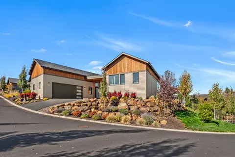 19211 Gateway Loop, Bend, OR 97702