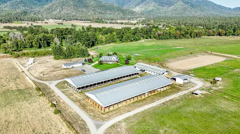 18200 Williams Hwy, Williams, OR 97544