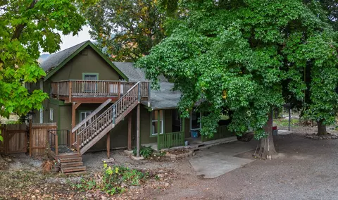 419 E Main St, Rogue River, OR 97537 photo 32