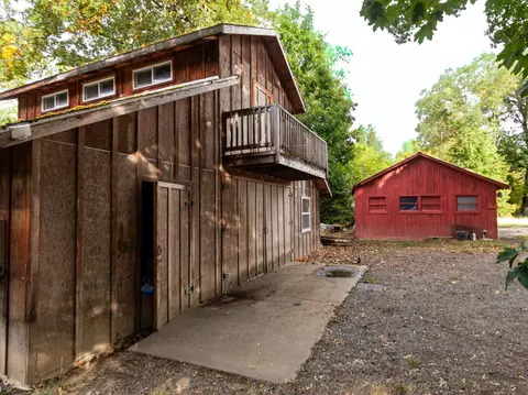 419 E Main St, Rogue River, OR 97537 photo 41