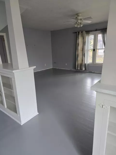 419 E Main St, Rogue River, OR 97537 photo 6