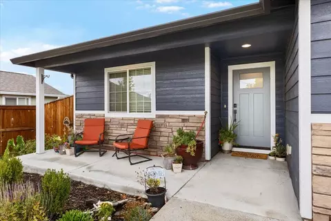 Other - 686 Sheffield Dr, Eagle Point, OR 97524 photo 1 of 9
