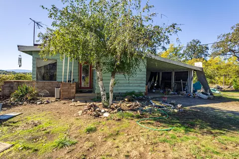 7666 Holland Loop Rd, Cave Junction, OR 97523