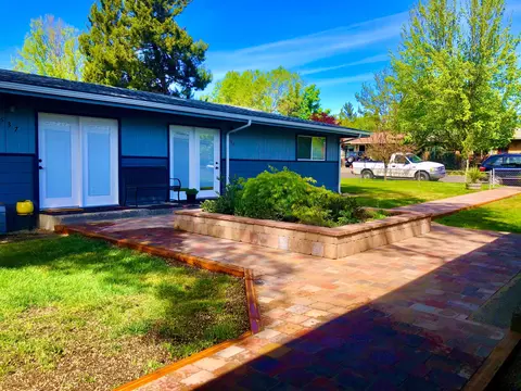 535 Effie St, Medford, OR 97504