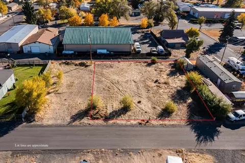 334 SE Warsaw St, Redmond, OR 97756