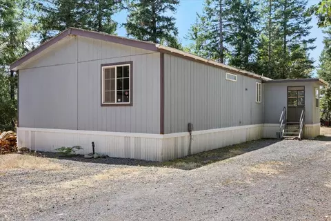 197 Gold Canyon Dr, Selma, OR 97538