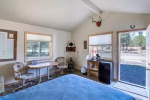 8859 Split Rail Rd, La Pine, OR 97739 photo 2