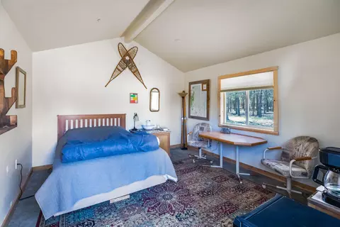 8859 Split Rail Rd, La Pine, OR 97739 photo 5