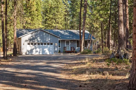 60026 Turquoise Rd, Bend, OR 97702
