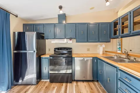 64100 N Hwy 97 #16, Bend, OR 97701
