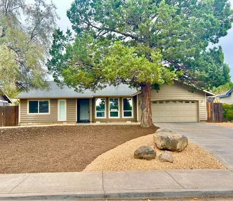 1938 NE Curtis Dr, Bend, OR 97701