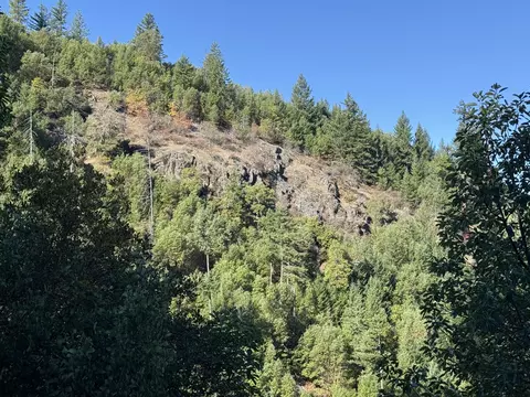 160 Birdseye Cr Rd, Rogue River, OR 97537