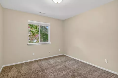 Bedroom - 21154 Ritz Pl, Bend, OR 97702 photo 2 of 4