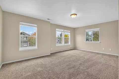 Bedroom - 21154 Ritz Pl, Bend, OR 97702 photo 4 of 4