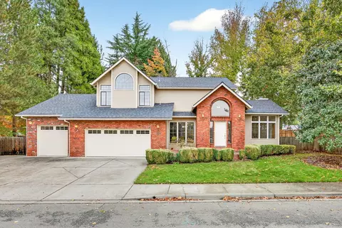 1876 Inglewood Dr, Medford, OR 97504