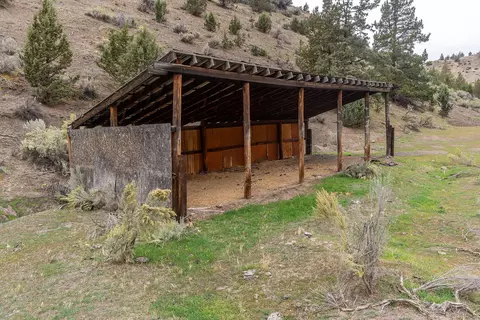 33084 Cougar Mountain Rd, Mitchell, OR 97750 photo 35