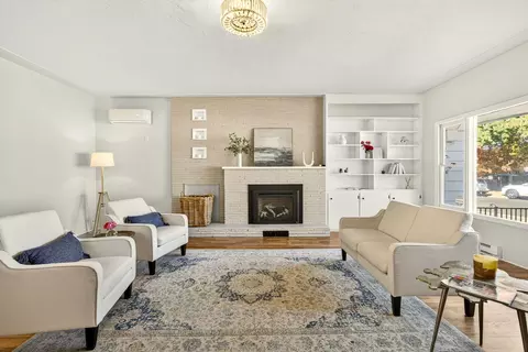 610 J St, Medford, OR 97501