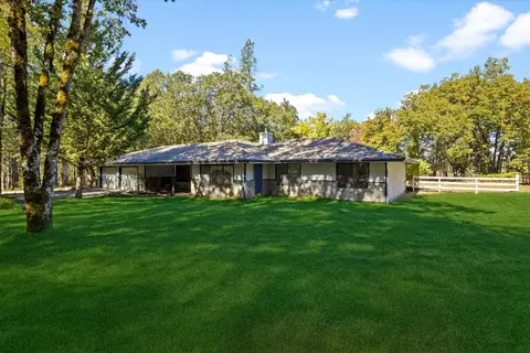 1080 Ferry Rd, Grants Pass, OR 97526