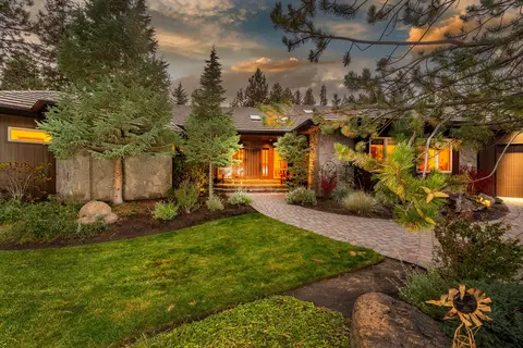 Exterior - 3237 NW Kidd Pl, Bend, OR 97703 photo 10 of 11